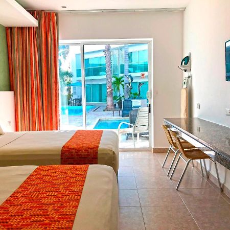 Hotel Los Cocos Τσετουμάλ Εξωτερικό φωτογραφία