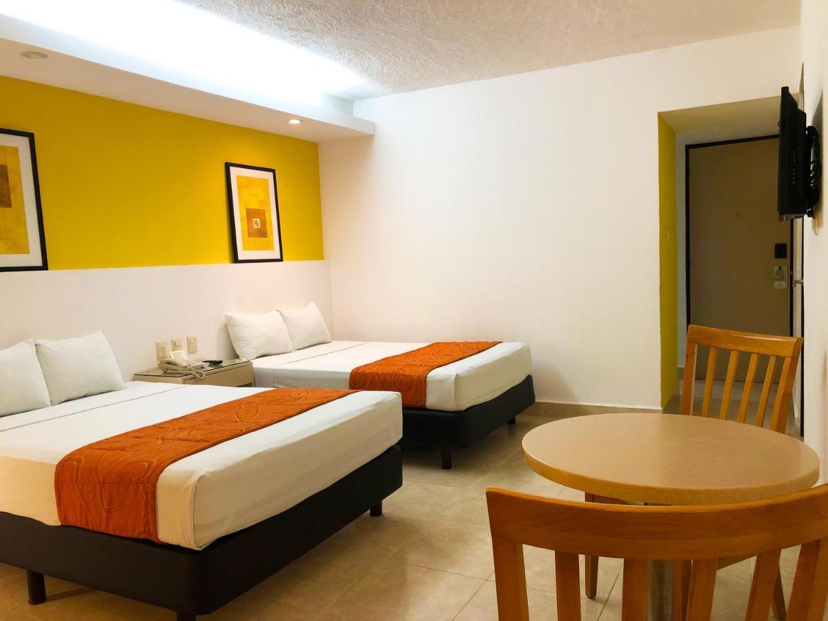 Hotel Los Cocos Τσετουμάλ Εξωτερικό φωτογραφία