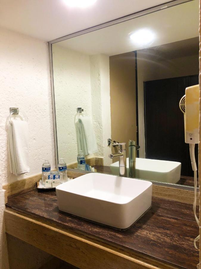 Hotel Los Cocos Τσετουμάλ Εξωτερικό φωτογραφία