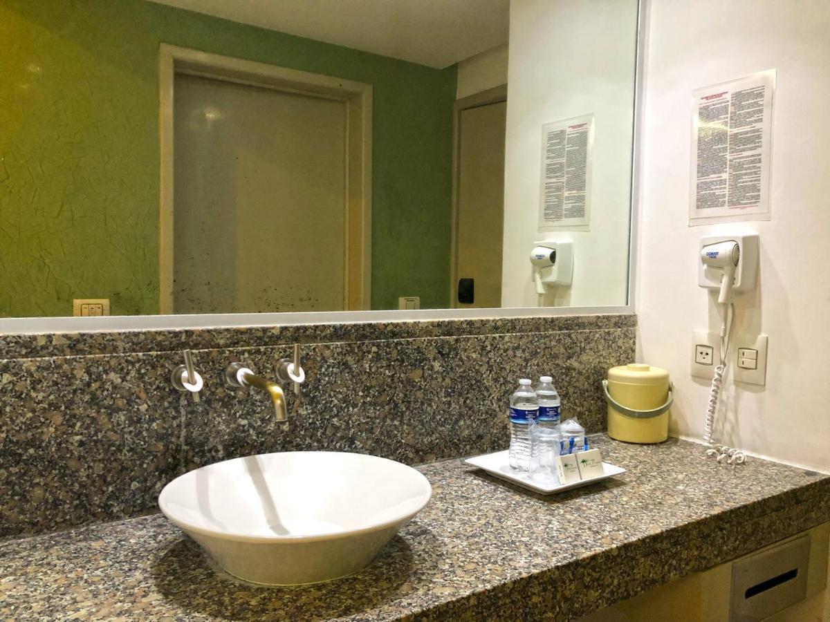 Hotel Los Cocos Τσετουμάλ Εξωτερικό φωτογραφία