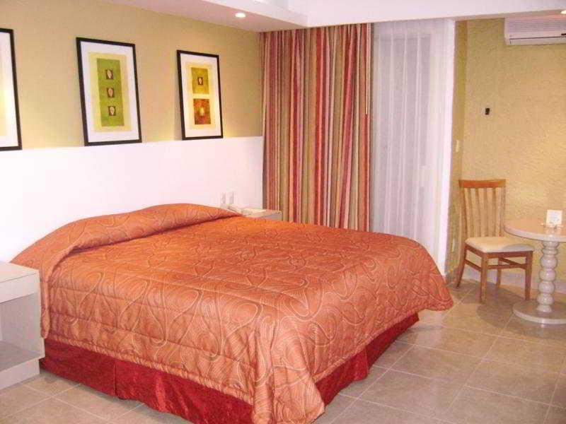 Hotel Los Cocos Τσετουμάλ Εξωτερικό φωτογραφία