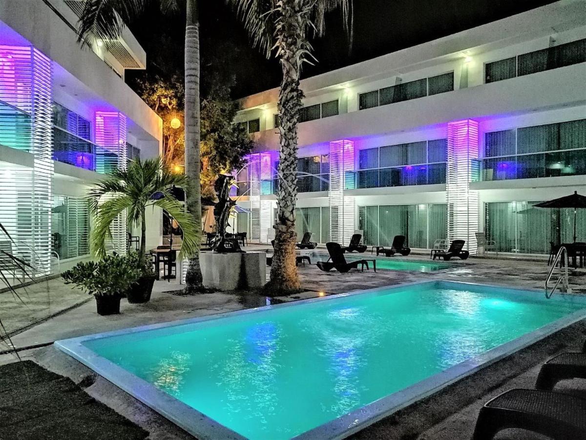 Hotel Los Cocos Τσετουμάλ Εξωτερικό φωτογραφία