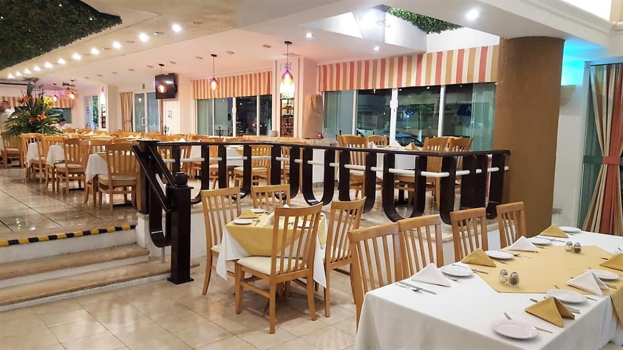 Hotel Los Cocos Τσετουμάλ Εξωτερικό φωτογραφία