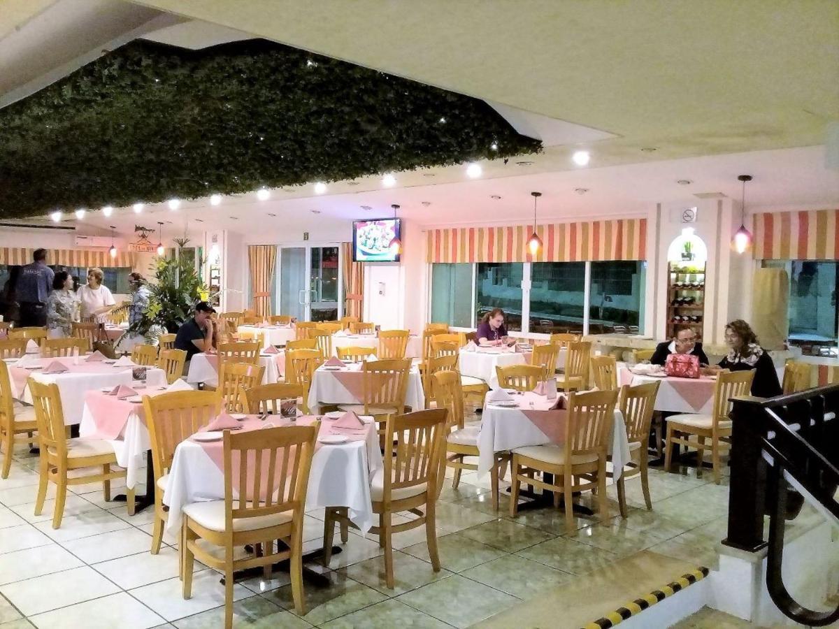 Hotel Los Cocos Τσετουμάλ Εξωτερικό φωτογραφία