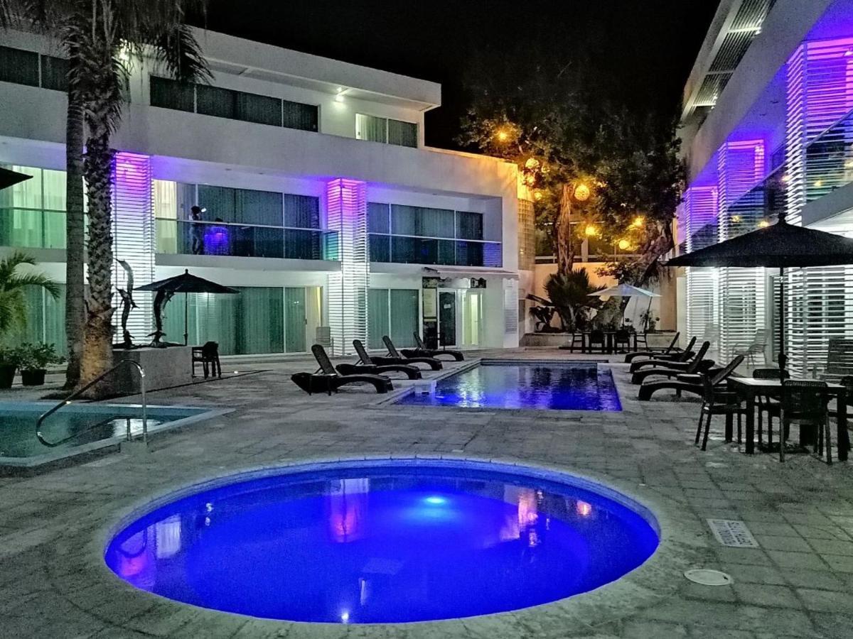 Hotel Los Cocos Τσετουμάλ Εξωτερικό φωτογραφία